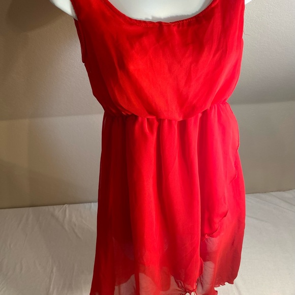 💋3/$10 Red summer dress/swimsuit coverup - Picture 8 of 9